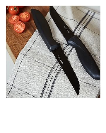 knife set; kitchen knife set; kitchen knives; apartment essentials; kitchen accessories